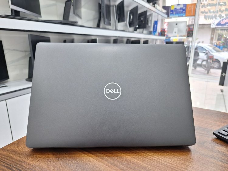 لپ تاپ استوک دل i5n8/8/256  Latitude 5500